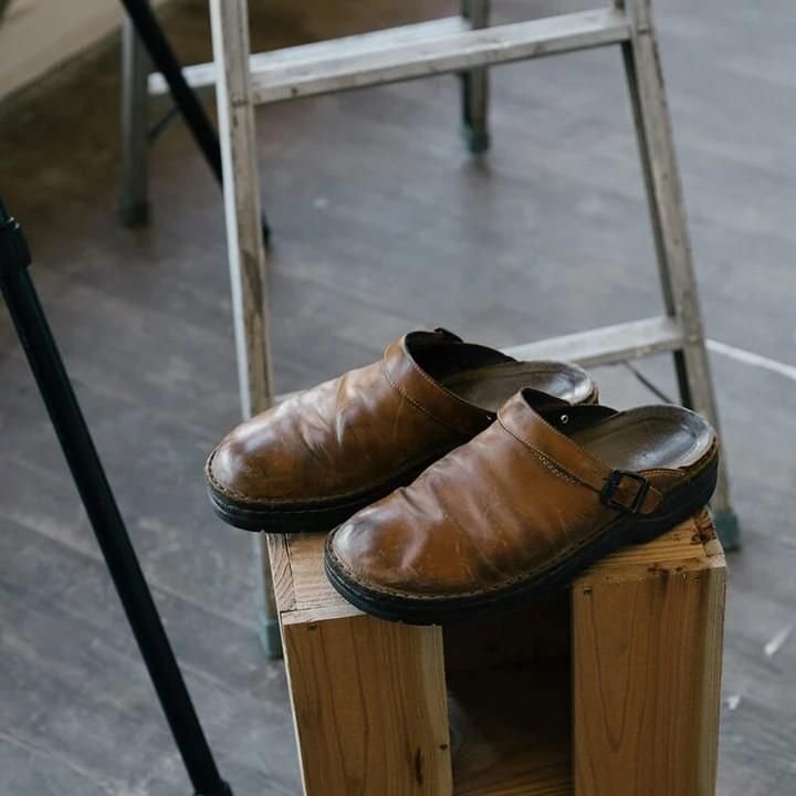 herren lederclogs Rueckansicht – Eloramode