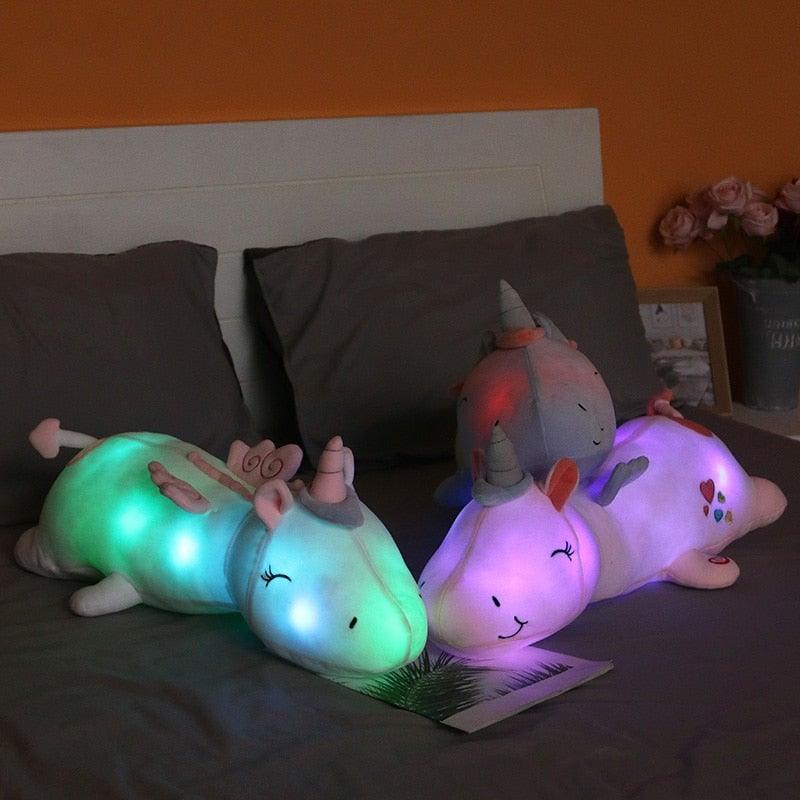 lunacorn leuchtendes einhorn Nahaufnahme – Eloramode
