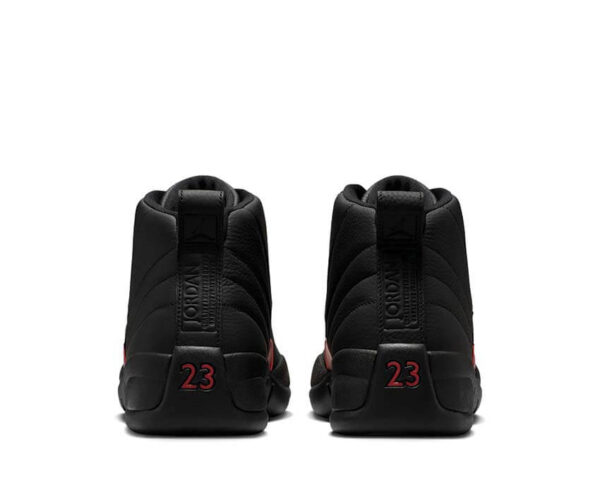 Air Jordan 12 Retro „Bloodline“