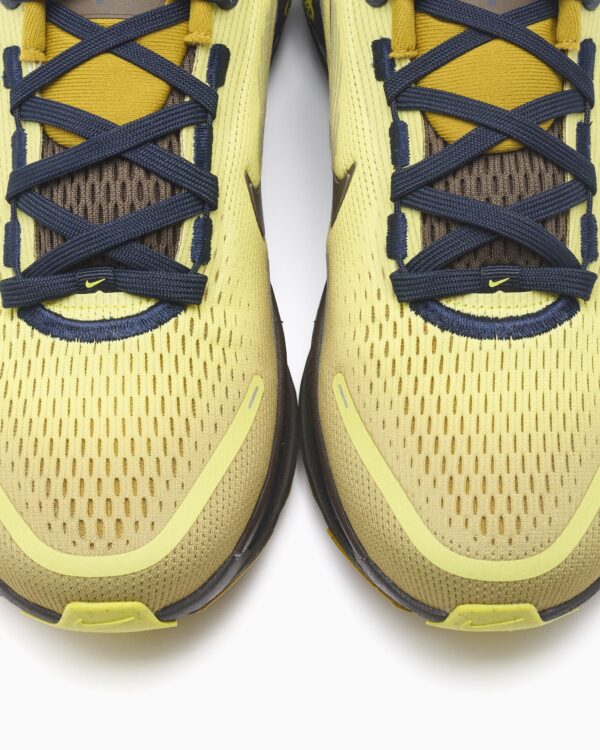 Nike Vomero 18 SE Damen