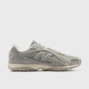 New Balance 204L