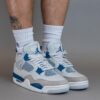 Air Jordan 4 Retro Sneaker – Ikonische Basketballschuhe für Stil und Komfort Air Jordan 4 Retro Sneaker – Ikonische Basketballschuhe für Stil und Komfort